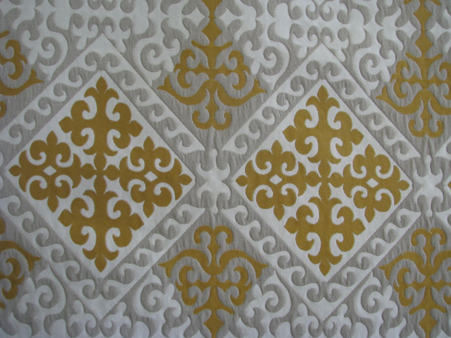 Polyester Diamond Jacquard Pattern